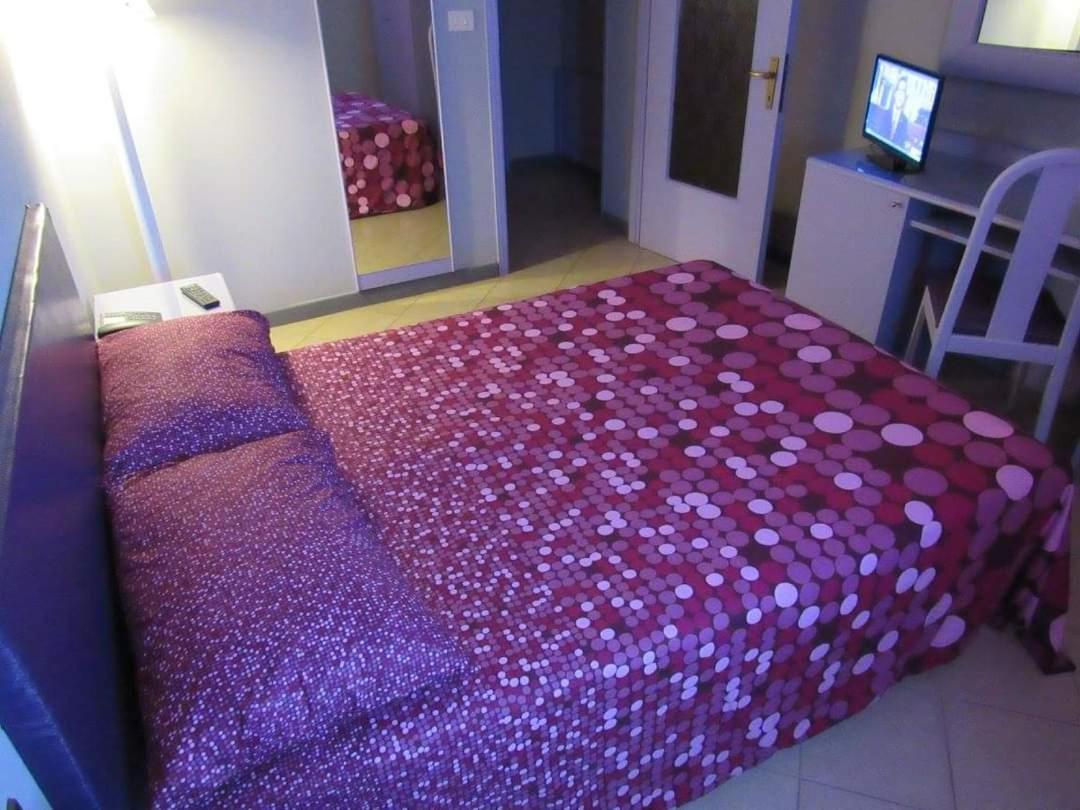B&B The Sun Swimming & Pool Turin Extérieur photo