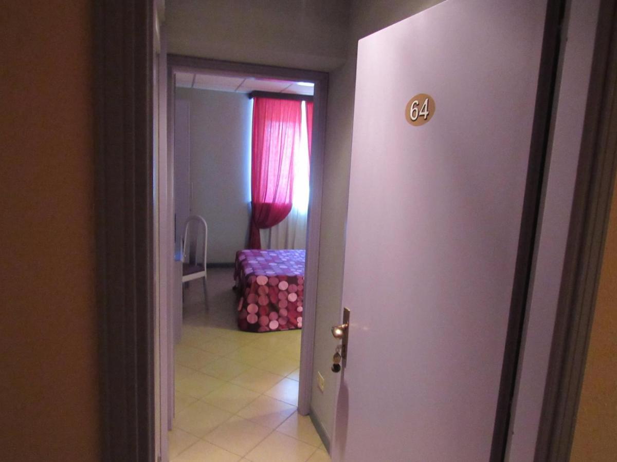 B&B The Sun Swimming & Pool Turin Extérieur photo
