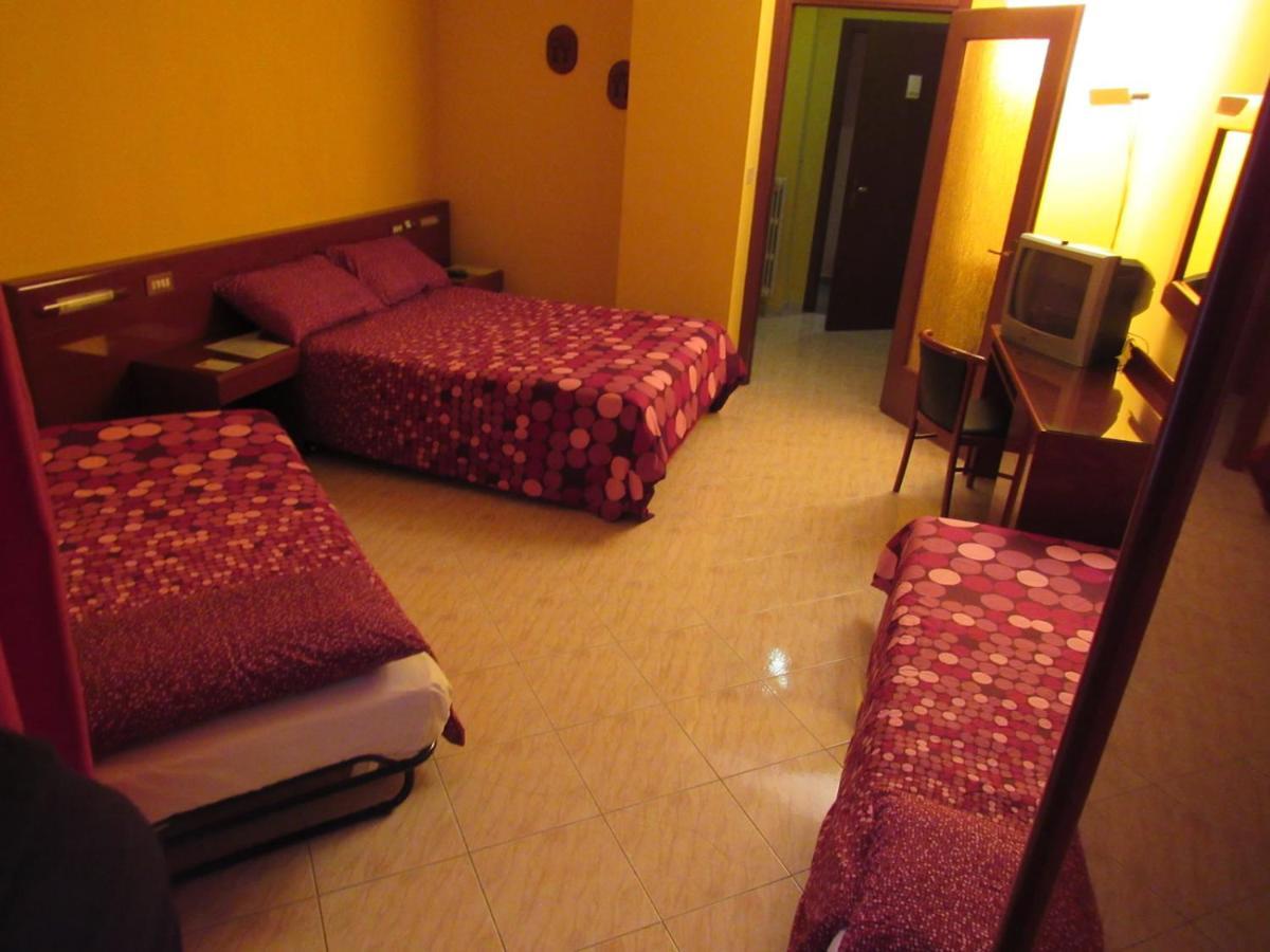 B&B The Sun Swimming & Pool Turin Extérieur photo