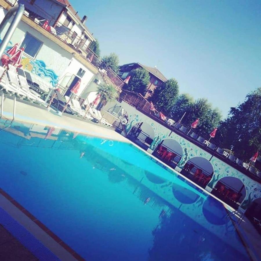 B&B The Sun Swimming & Pool Turin Extérieur photo